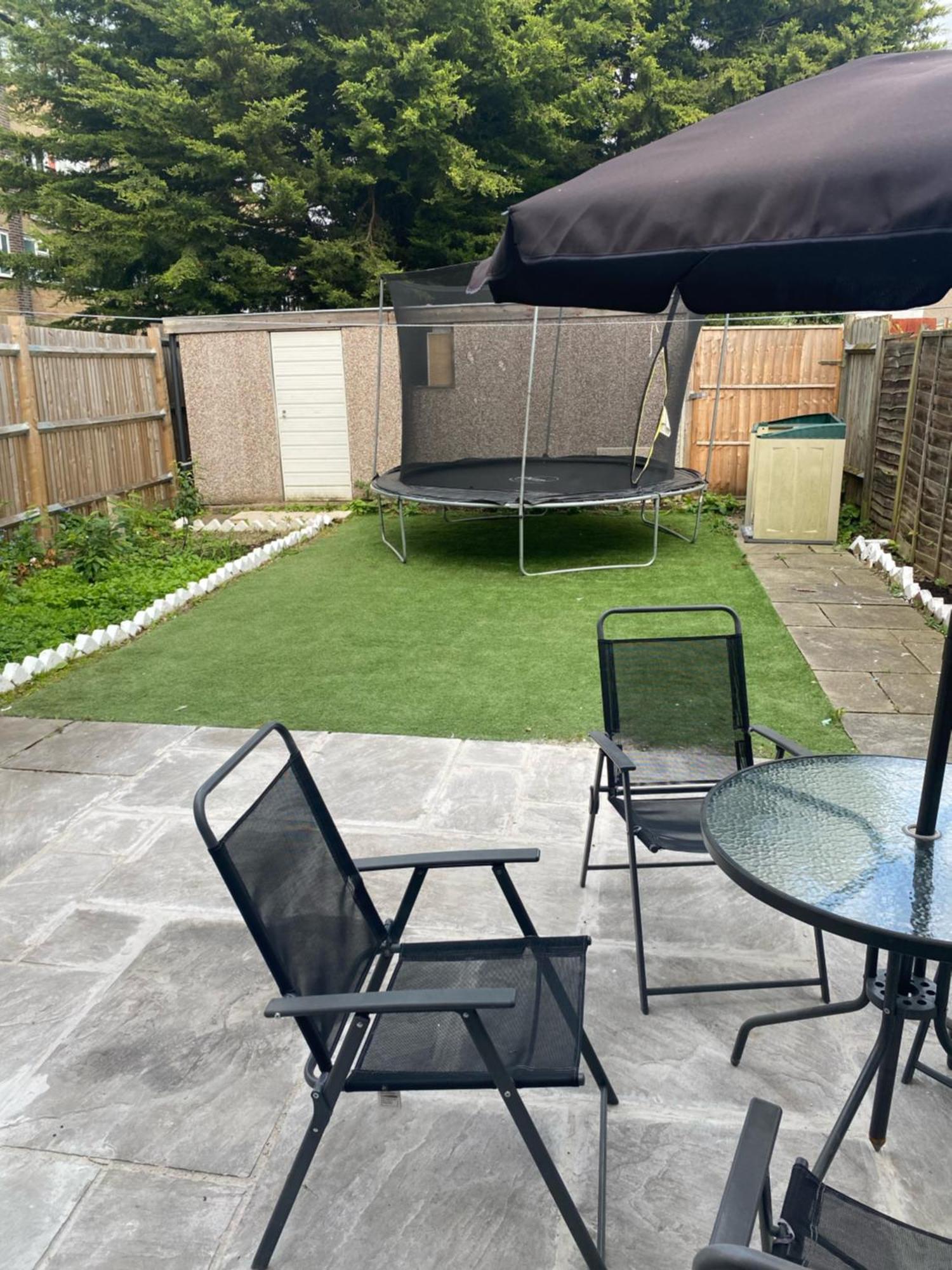 Charming And Cosy London Home, Garden, Parking & Family Fun Mitcham Exterior foto